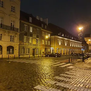 Apartamento Rentonline Koscielna Old Town, Varsovia